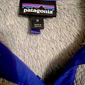 Women’s Patagonia size medium great condition gray and blue